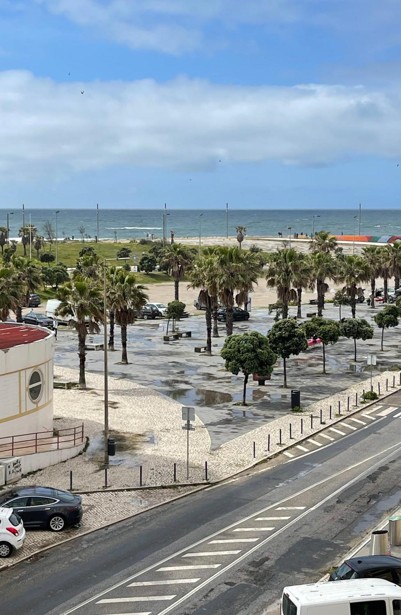 Enjoy Ocean Beach Life At Costa Da Caparica! Eksteriør bilde